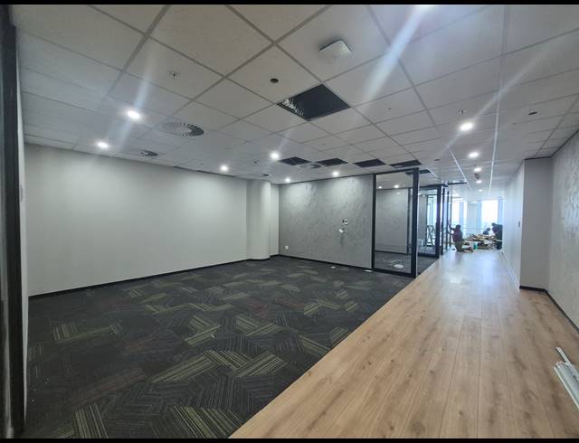318M² OFFICE TO LET IN SANDTON CENTRAL
